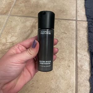 MAC face primer